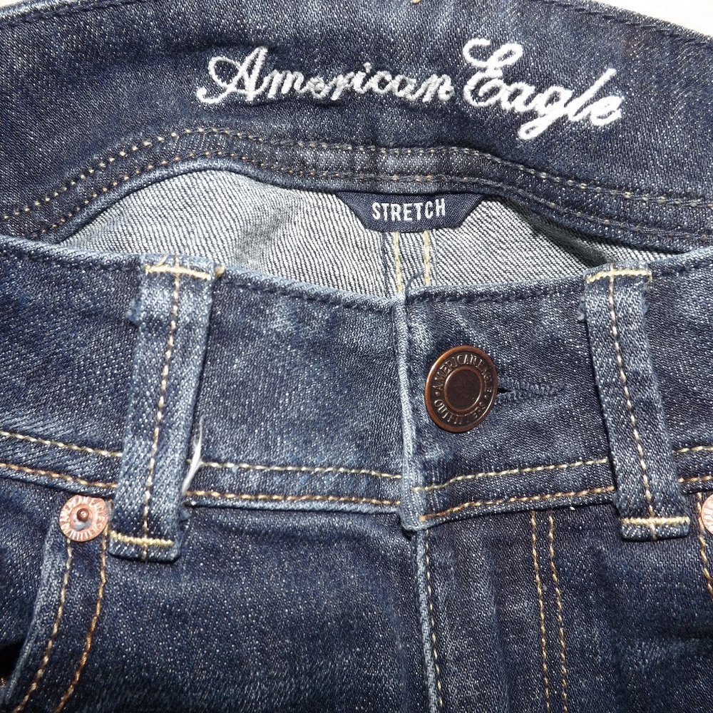 AMERICAN EAGLE ORIGINAL BOOT JEAN SIZE 4R